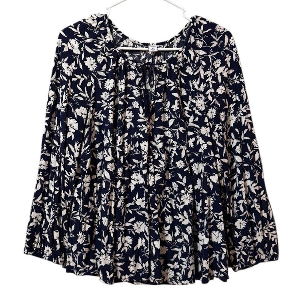 Old Navy Women Pleated Blouse Size Medium Floral Long Sleeve Tie‎ Neck Swing